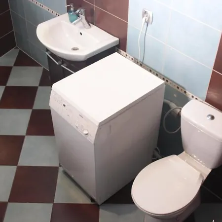 Pit Stop بيت شباب *